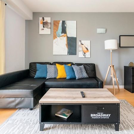 Bright & Spacious 2 Bed Flat 2 Bath W Garage In Lagos Marina ภายนอก รูปภาพ