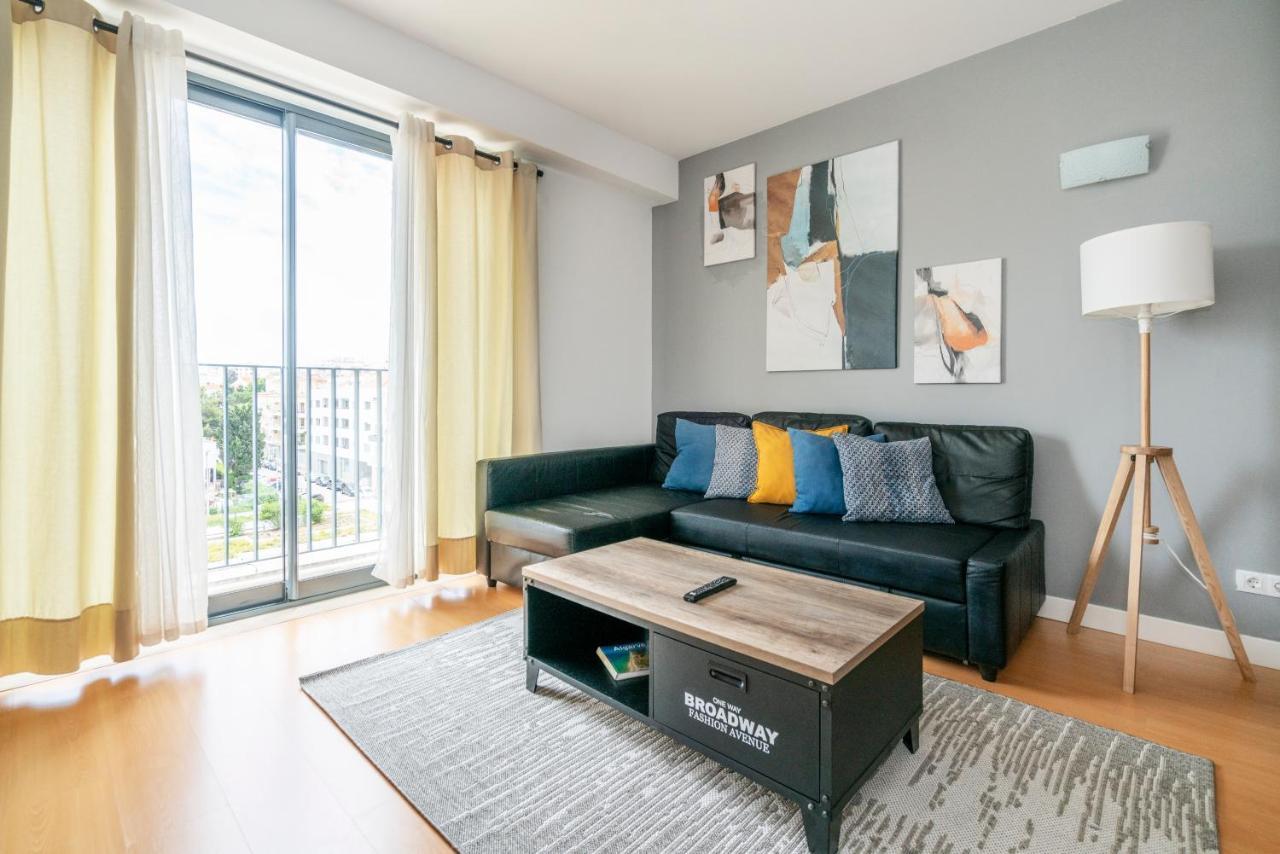 Bright & Spacious 2 Bed Flat 2 Bath W Garage In Lagos Marina ภายนอก รูปภาพ