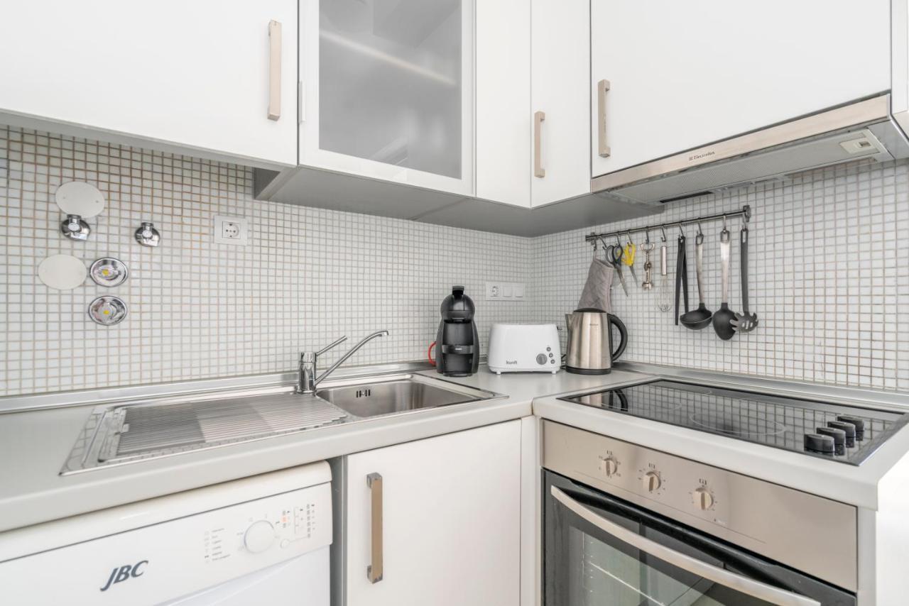 Bright & Spacious 2 Bed Flat 2 Bath W Garage In Lagos Marina ภายนอก รูปภาพ