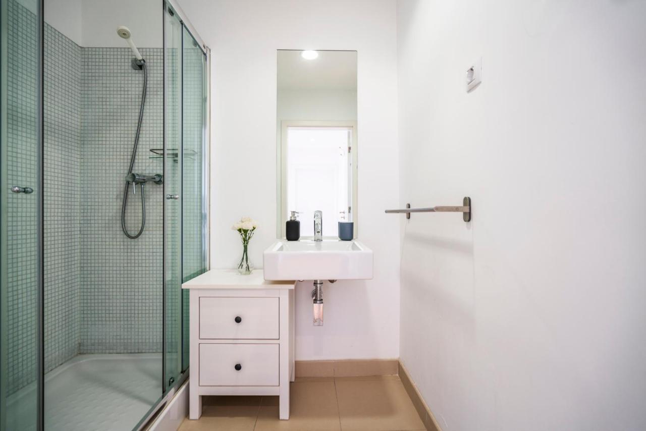 Bright & Spacious 2 Bed Flat 2 Bath W Garage In Lagos Marina ภายนอก รูปภาพ